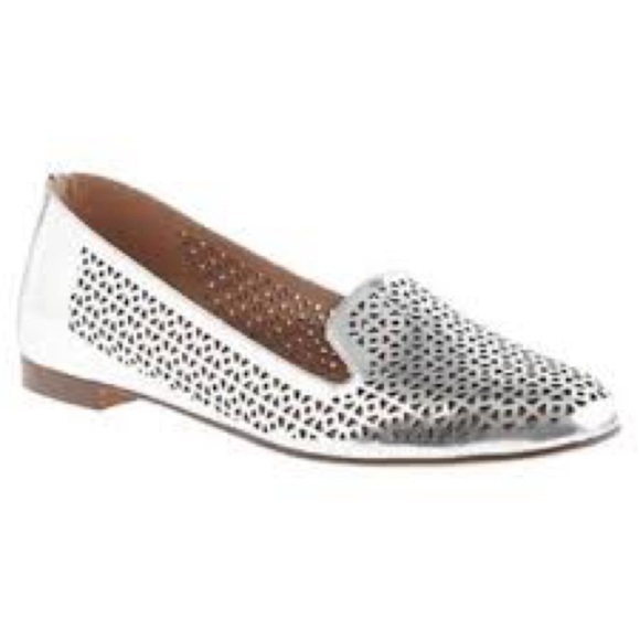 J Crew CLEO Silver Mirror Metallic Leather Perforated Loafers‎ Size 7 M - Picture 1 of 9